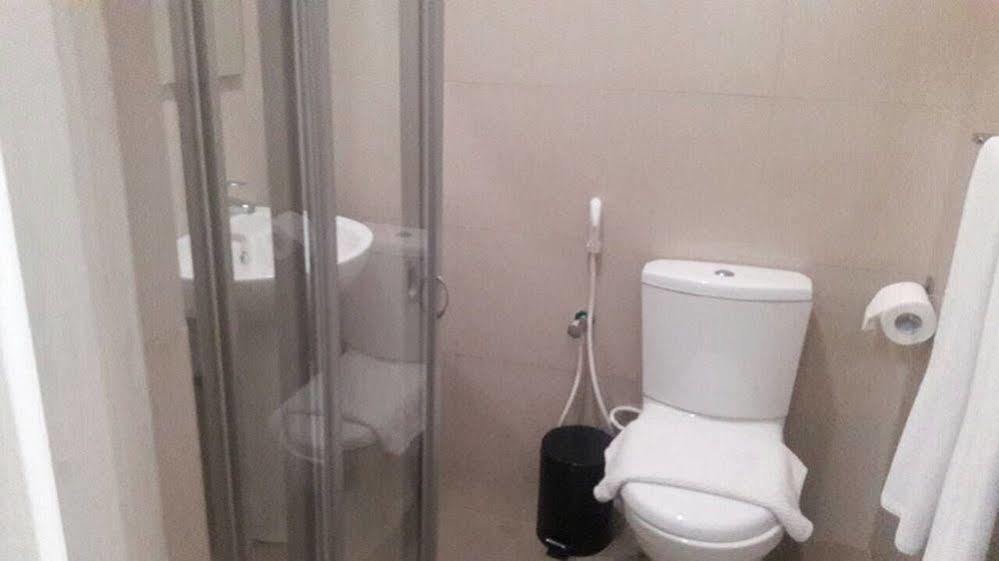 Sea View Hotel Коломбо Экстерьер фото