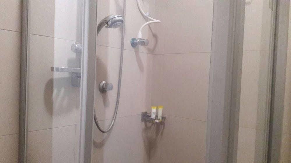 Sea View Hotel Коломбо Экстерьер фото